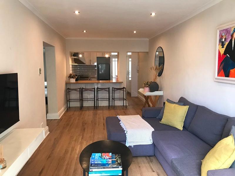 To Let 2 Bedroom Property for Rent in Sea Point Western Cape